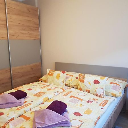 Henrietta Apartmanház Appartement Zalakaros Buitenkant foto