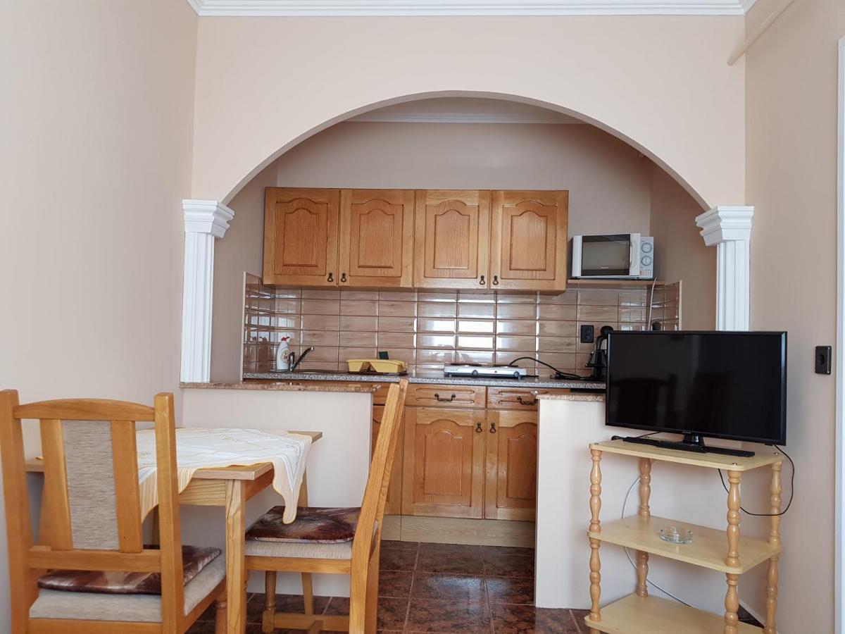 Henrietta Apartmanház Appartement Zalakaros Buitenkant foto