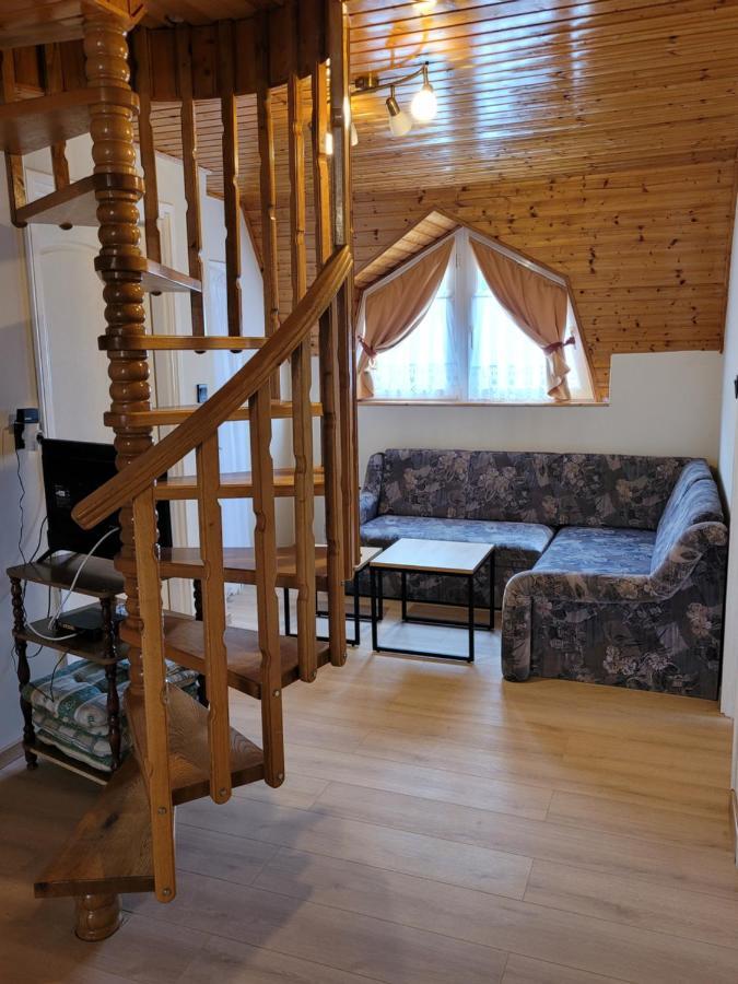 Henrietta Apartmanház Appartement Zalakaros Buitenkant foto