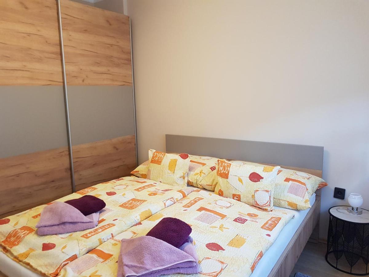 Henrietta Apartmanház Appartement Zalakaros Buitenkant foto