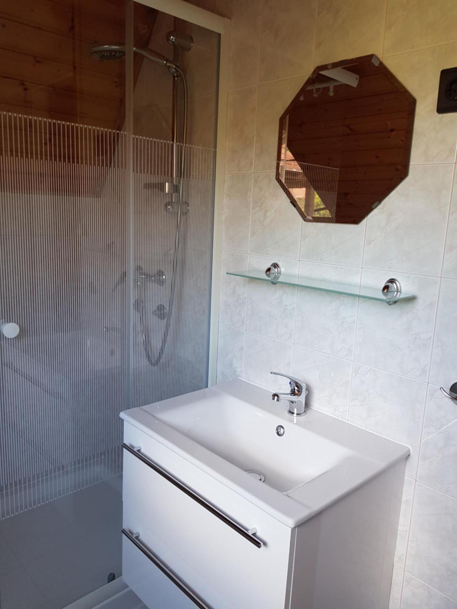 Henrietta Apartmanház Appartement Zalakaros Buitenkant foto